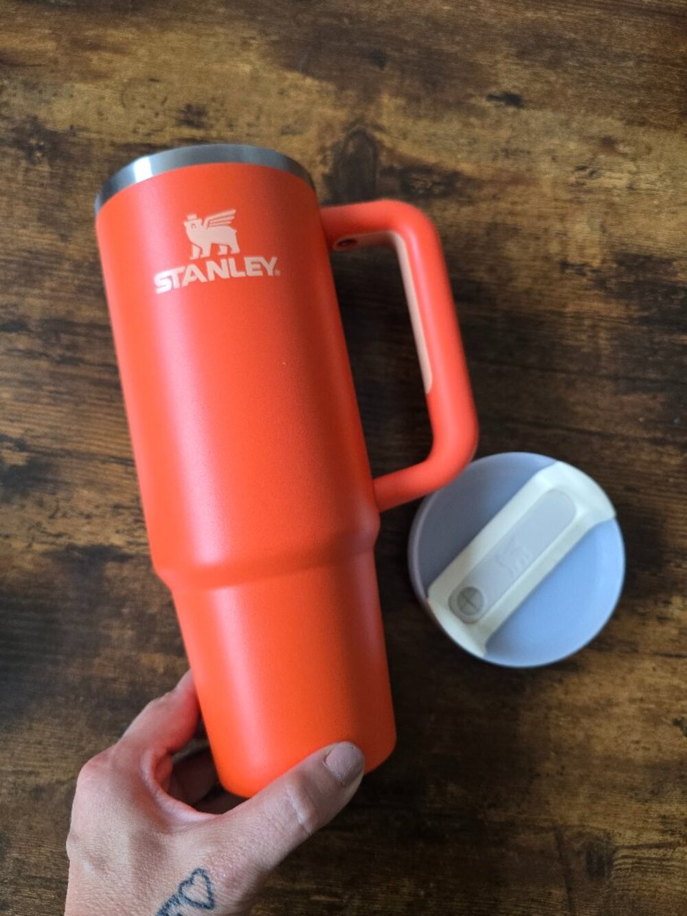 Stanley Quencher H2.0 FlowState Tumbler 30oz Coral Orange Stainless Steel Mug